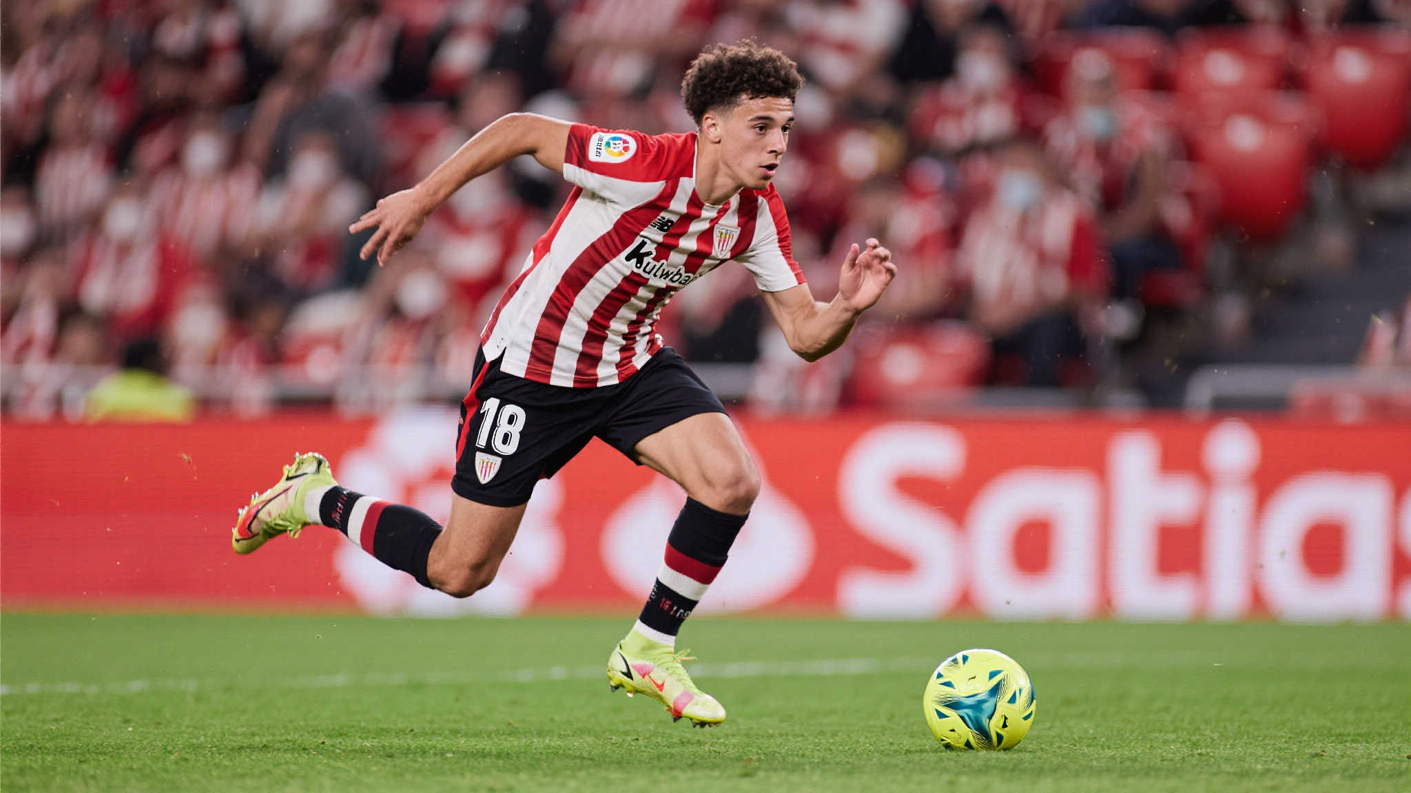 尼科·威廉姆斯引爆巴萨更衣室,年轻球员集体发声邀约 尼科·威廉姆斯作为毕尔巴鄂竞技不容忽视的重要一环,